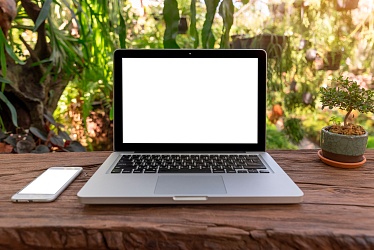 Гаджеты для работы из дома: что реально повышает продуктивность, а что просто красиво