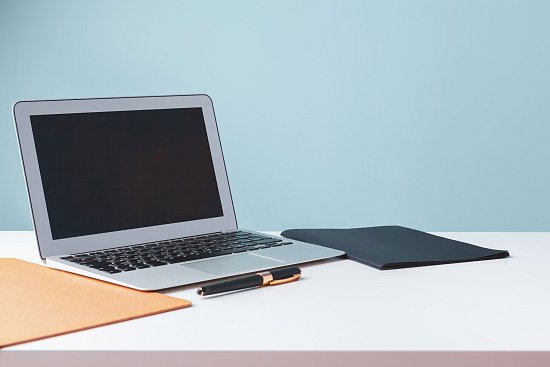 Умные гаджеты, которые помогают работать удалённо: ноутбук станция, тонкий планшет, гибриды